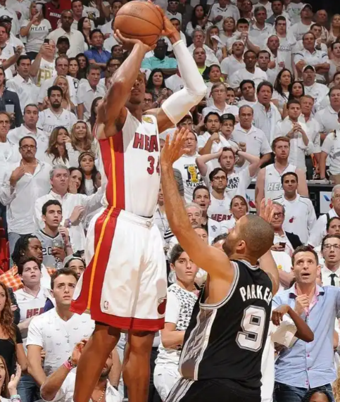 auy, 我才是更出, 赛中 auy, 我才是更出, 赛中